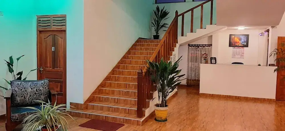 Dream Palace Family Guest House Mirissa , Beach 50m