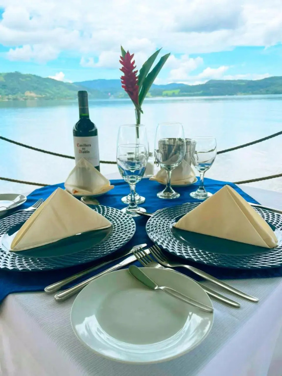 Laguna Azul Hotel & Suites