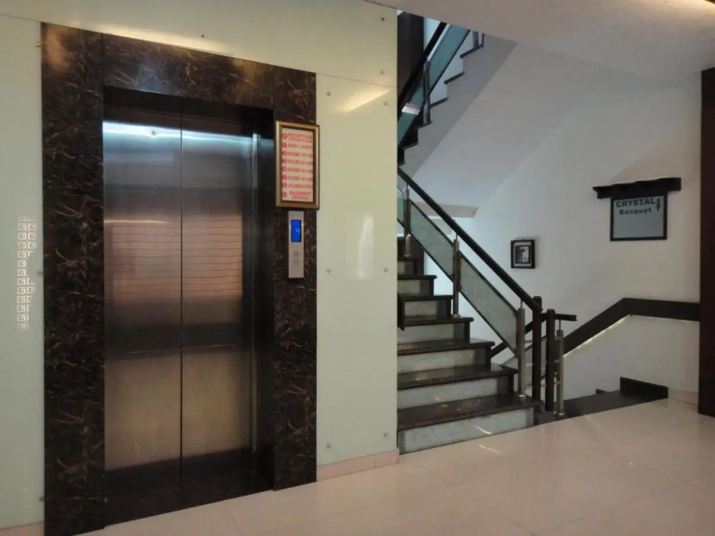 Hotel Orbit