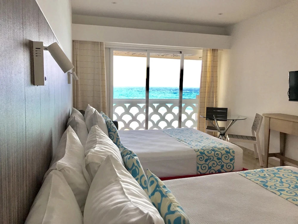 BOF Apartments Cancun