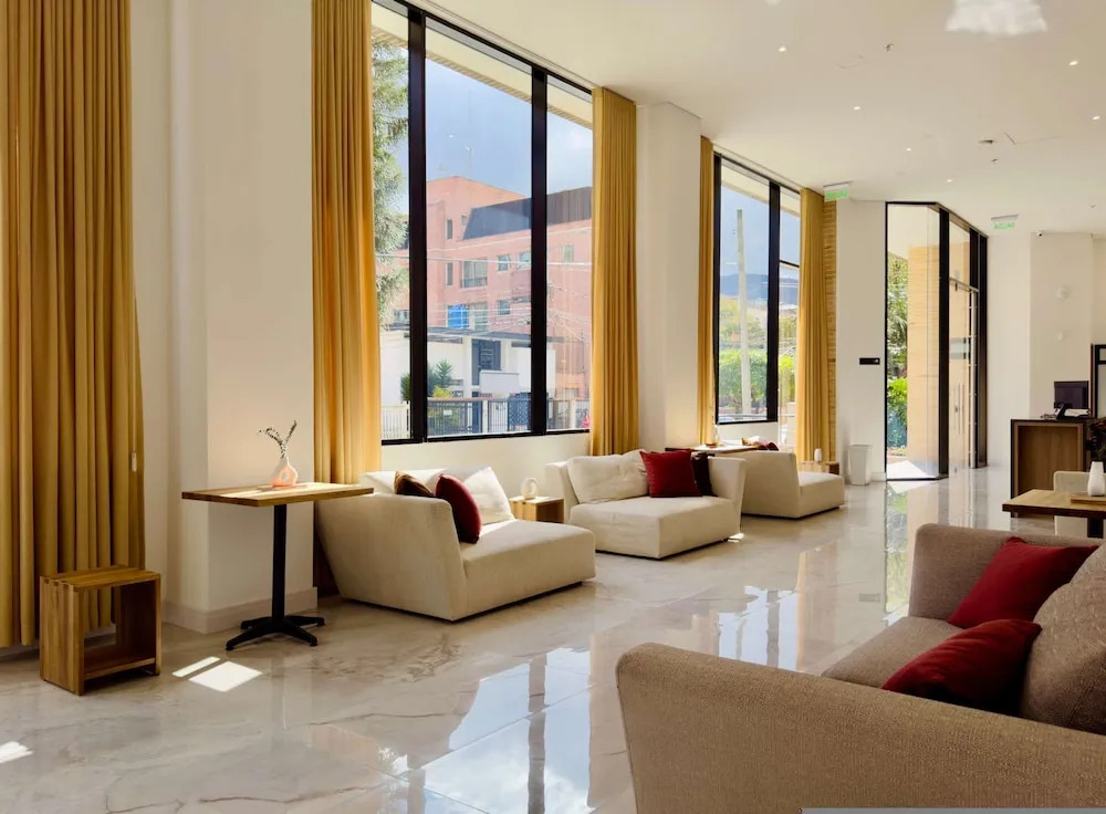 w Fabulous Loft w Balcony in Santa Barbara
