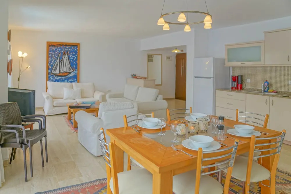 Mona Apartment