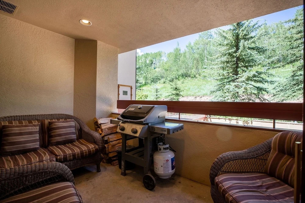 Strawberry Park True Ski In Ski Out by Vail Realty