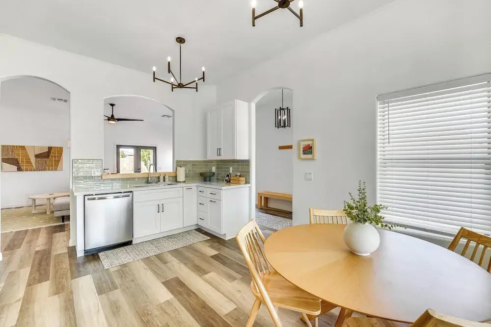 Heated Pool, Furnished Patio! Gilbert Getaway