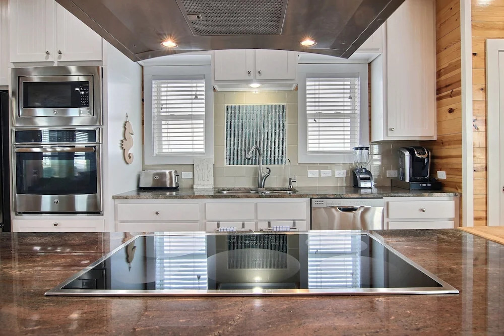 All Waves No Worries 3Br Home