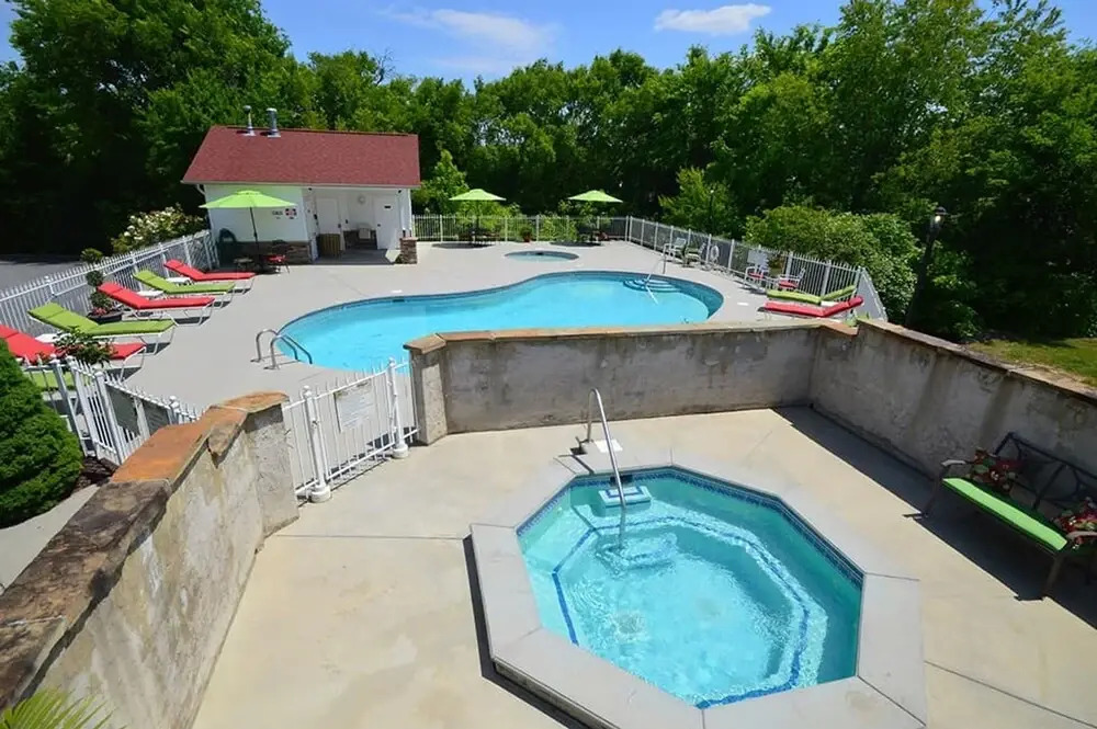 1 Ranked Condo w Pool Gym Gamer Room