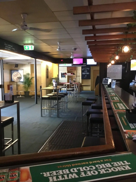 Kooyong Hotel