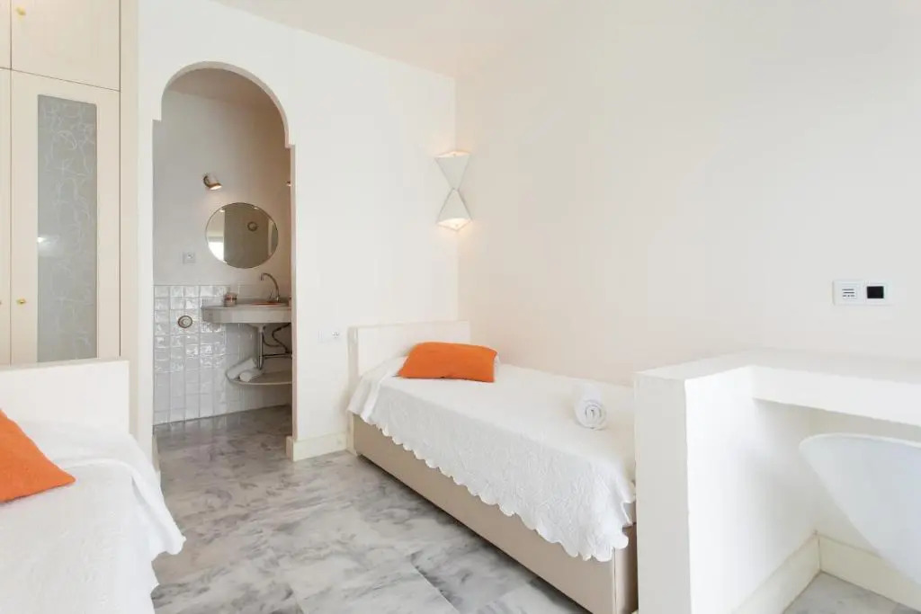 Villa 44