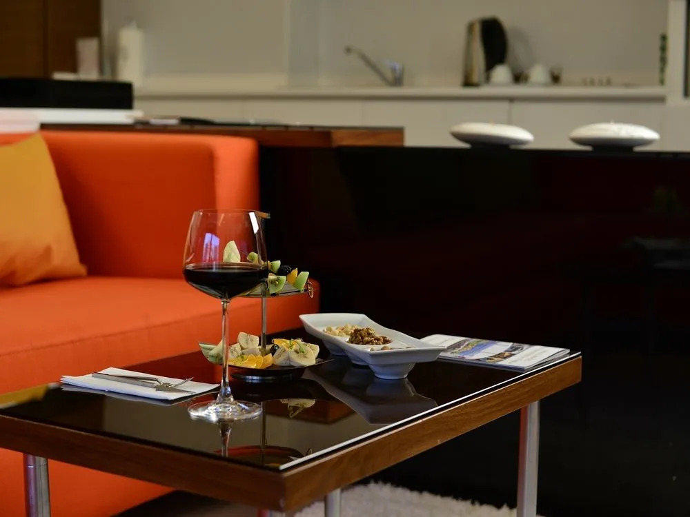 Aura Suites