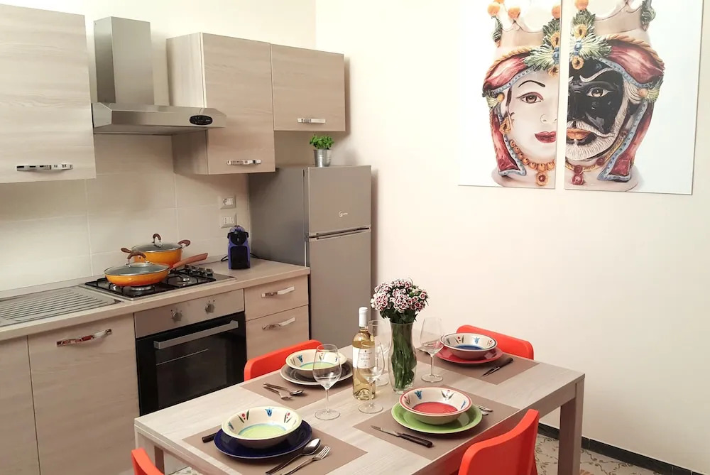 SyracuseApartments ISONZO di SIRACUSA Stupendo appartamento vicino ad ORTIGIA e a 200m dal mare