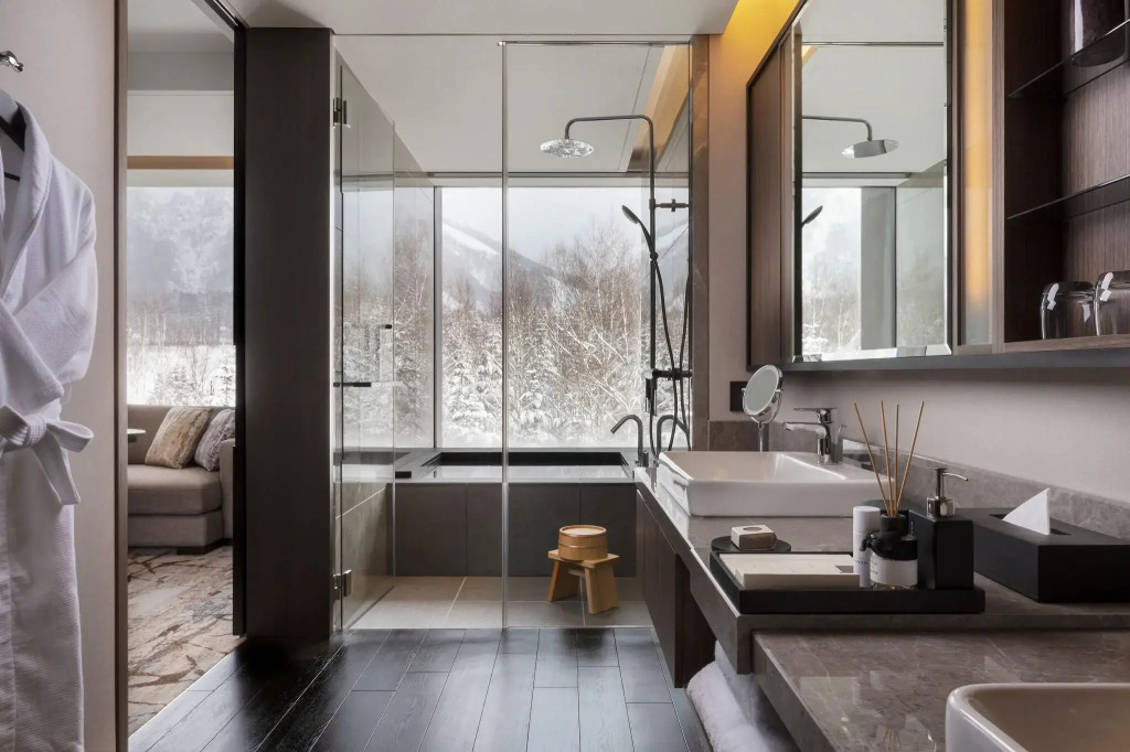 Higashiyama Niseko Village, a Ritz-Carlton Reserve