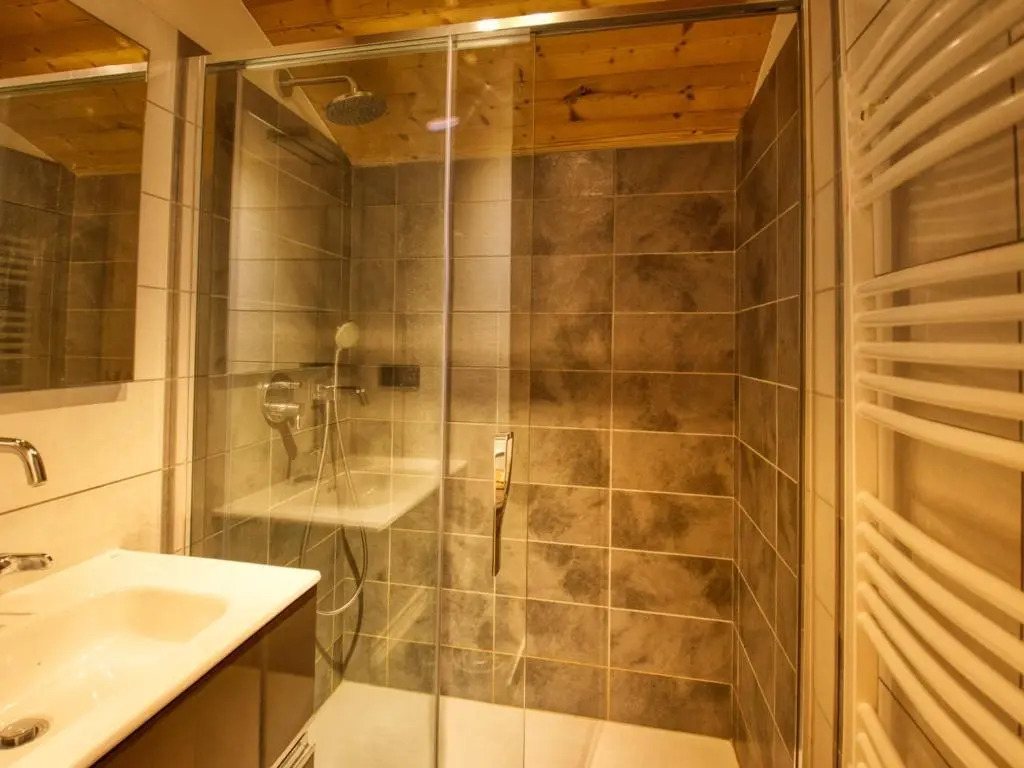 Chalet au pied des pistes, sauna et terrasse, pour 12 pers. - FR-1-642-5