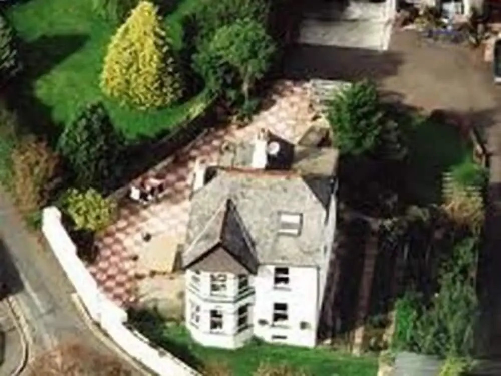 Drakewalls Bed And Breakfast