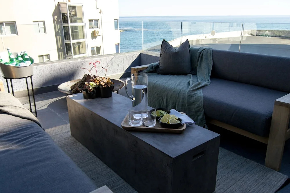 Seacliff Apartments