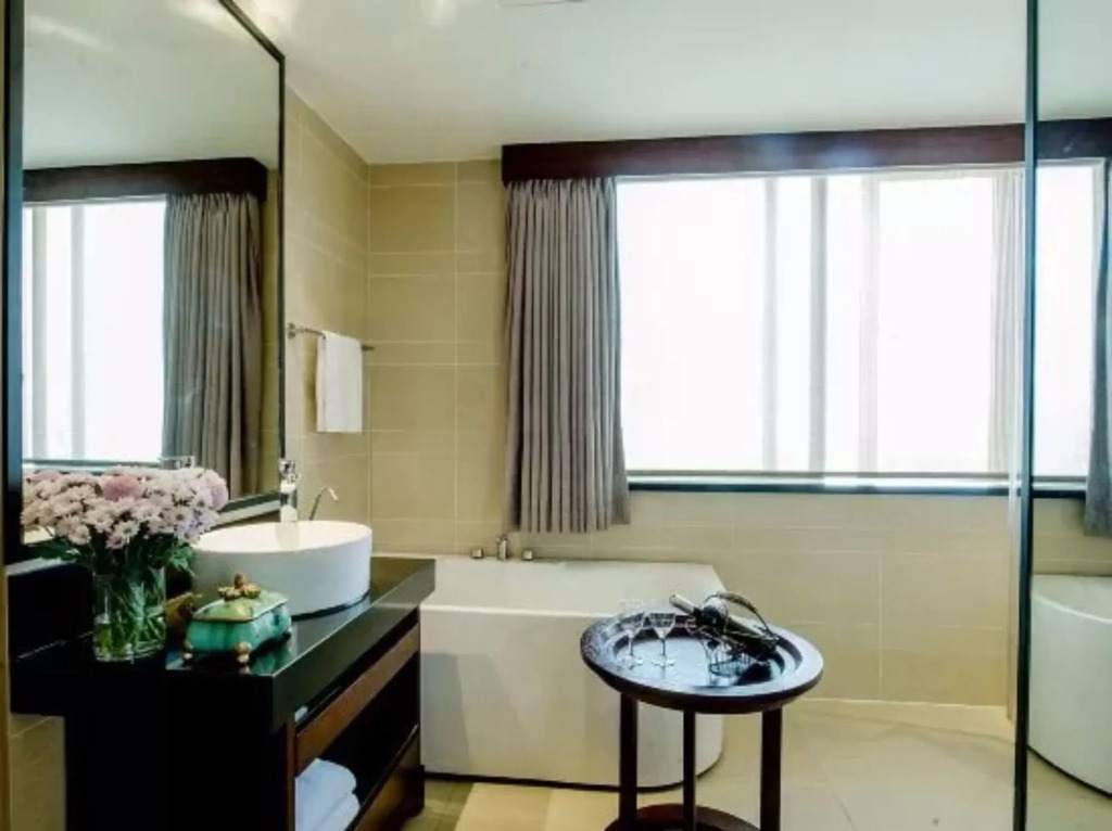 Byland World Hotel