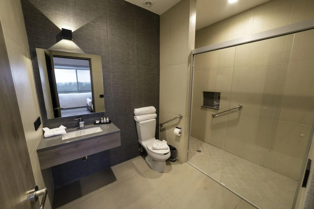 TH HOTEL & VIVIENDA