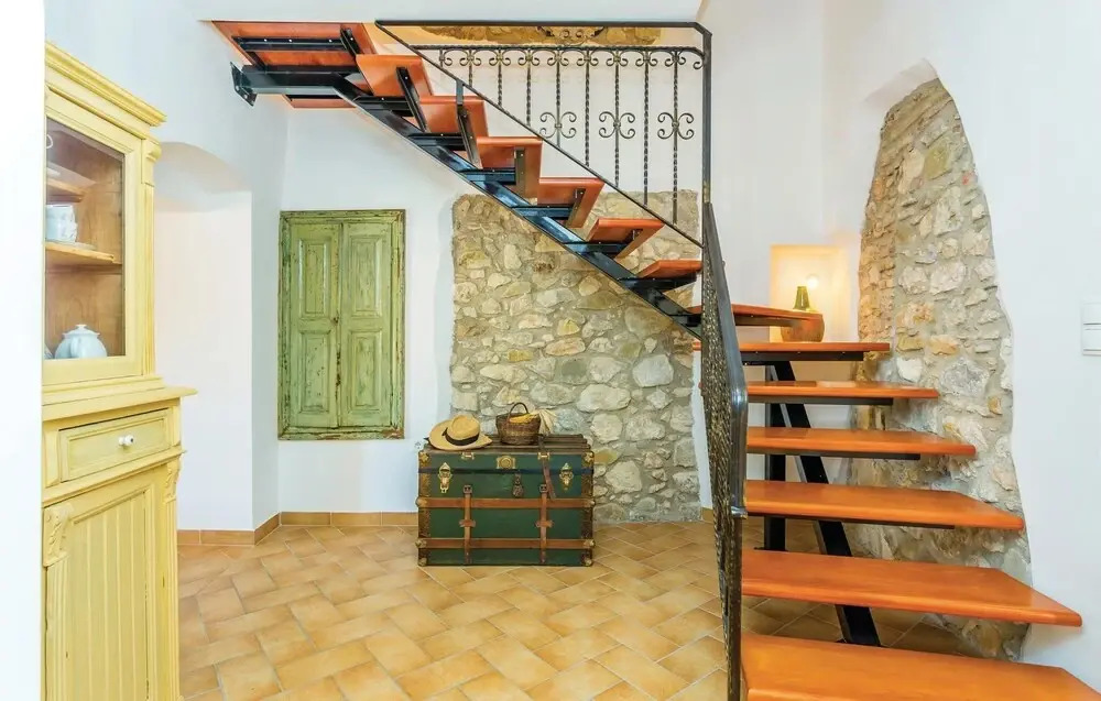 Nice Home in Draga Bascanska With Wifi and 5 Bedrooms