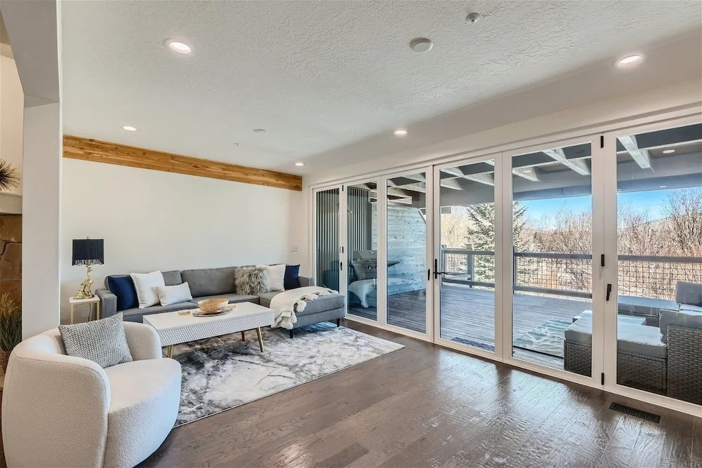 Ski Bunny Hideaway! Park City Escape! 3 Bedroom Townhouse by RedAwning