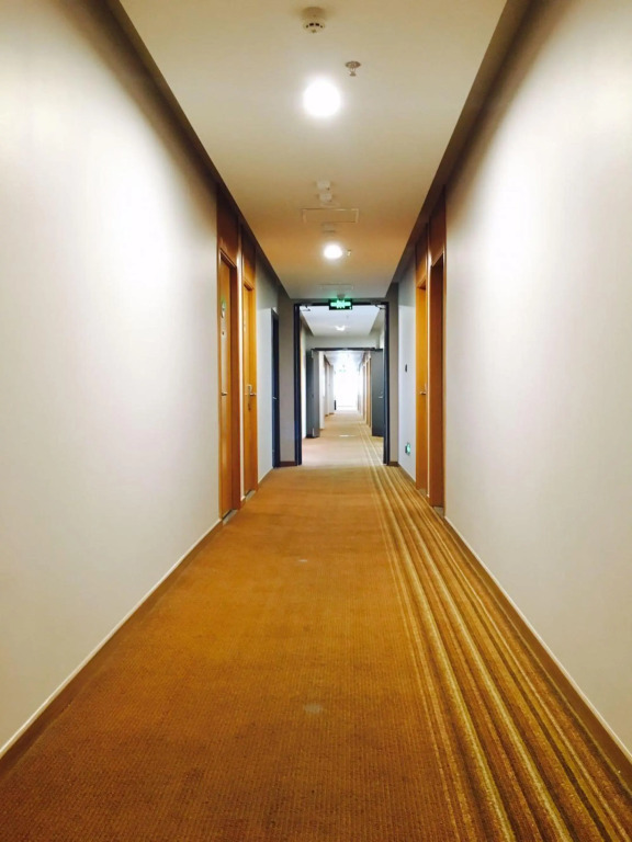 Starway Hotel Shihezi Municipal Government