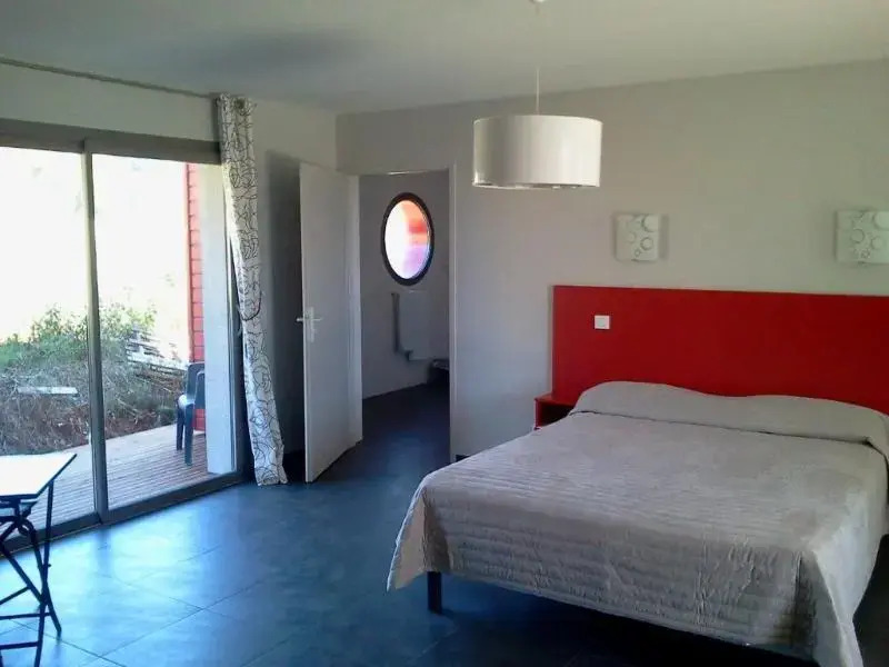 Logis Hotels - Hôtel et Restaurant Le Relais des Garrigues