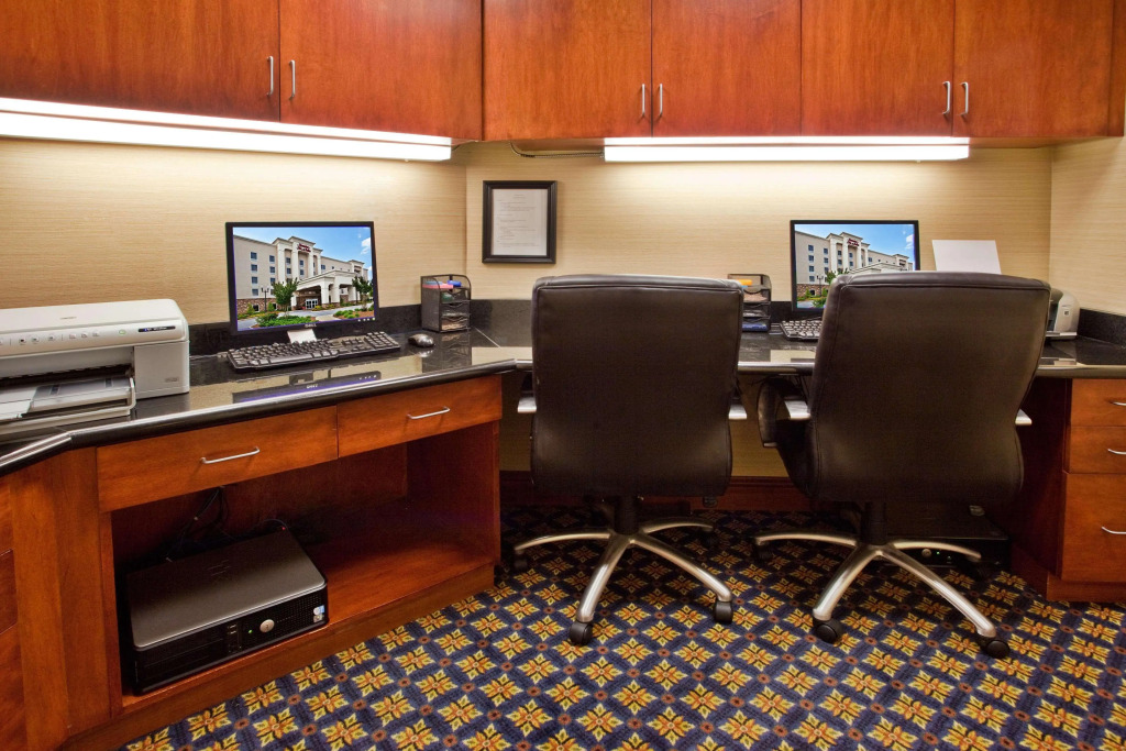 Hampton Inn & Suites Lanett/West Point