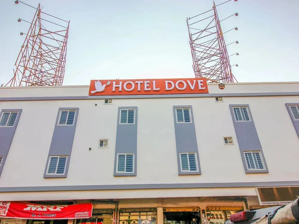 Hotel Dove by OYO Rooms