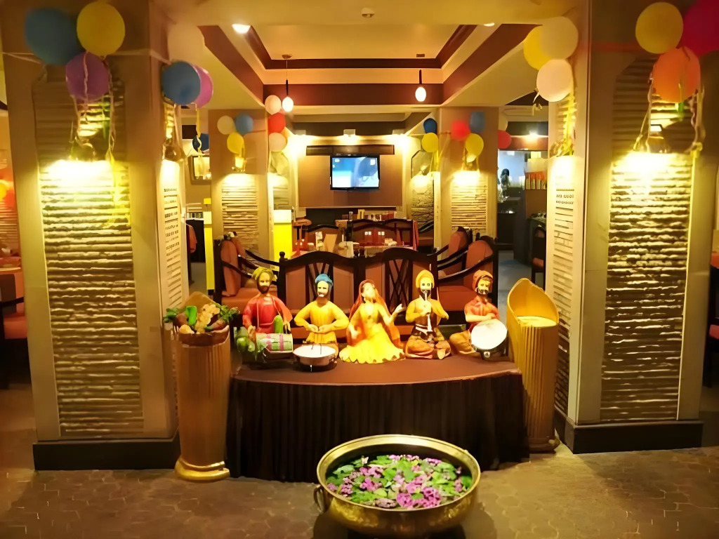 OYO Premium Paltan Bazar