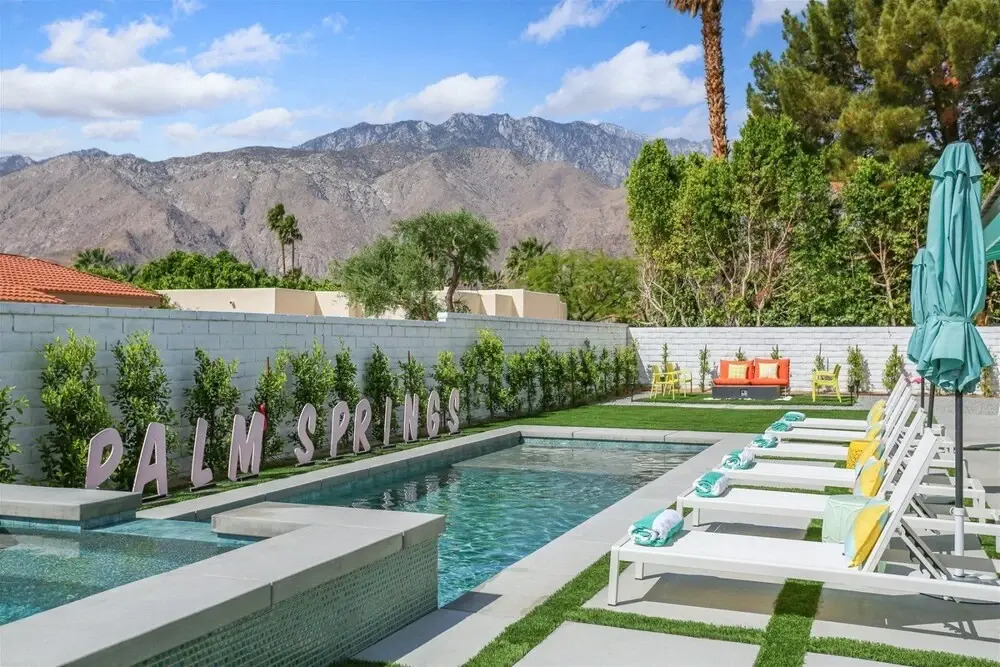 Caliente Oasis