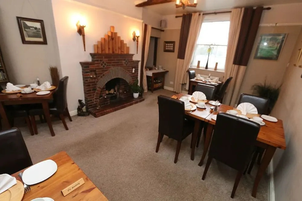 Ternhill Farm House - 5 Star Guest Accommodation with optional award winning breakfast