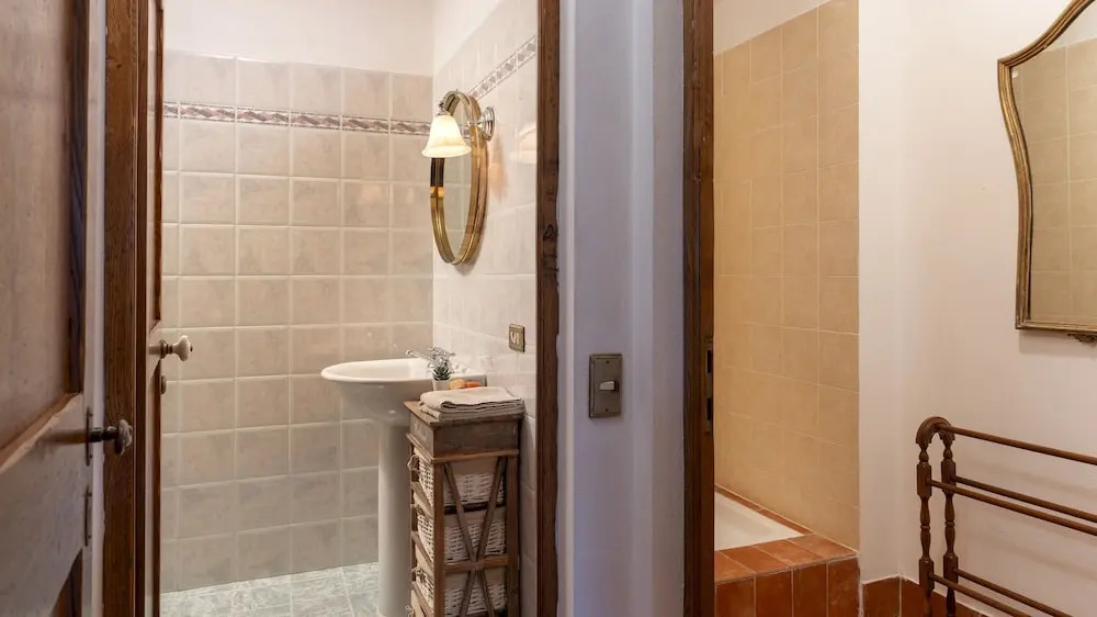 CASA PAGGETTI 8, Emma Villas