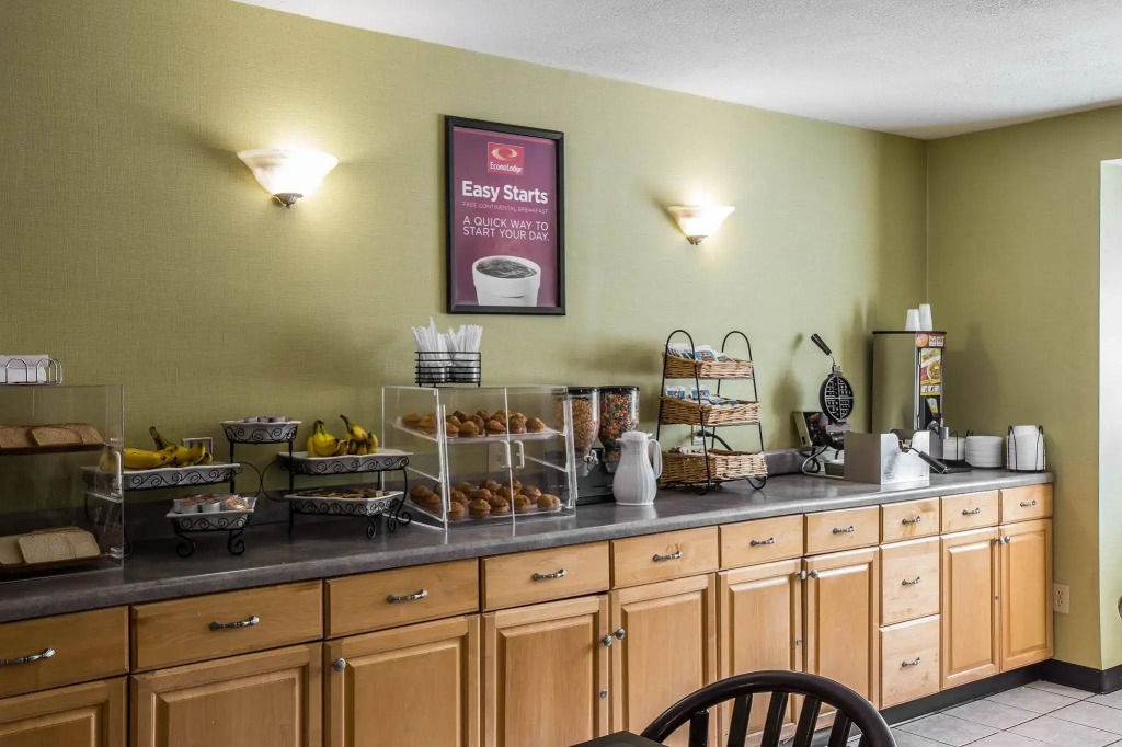 Greenville Pelham Inn by IHG