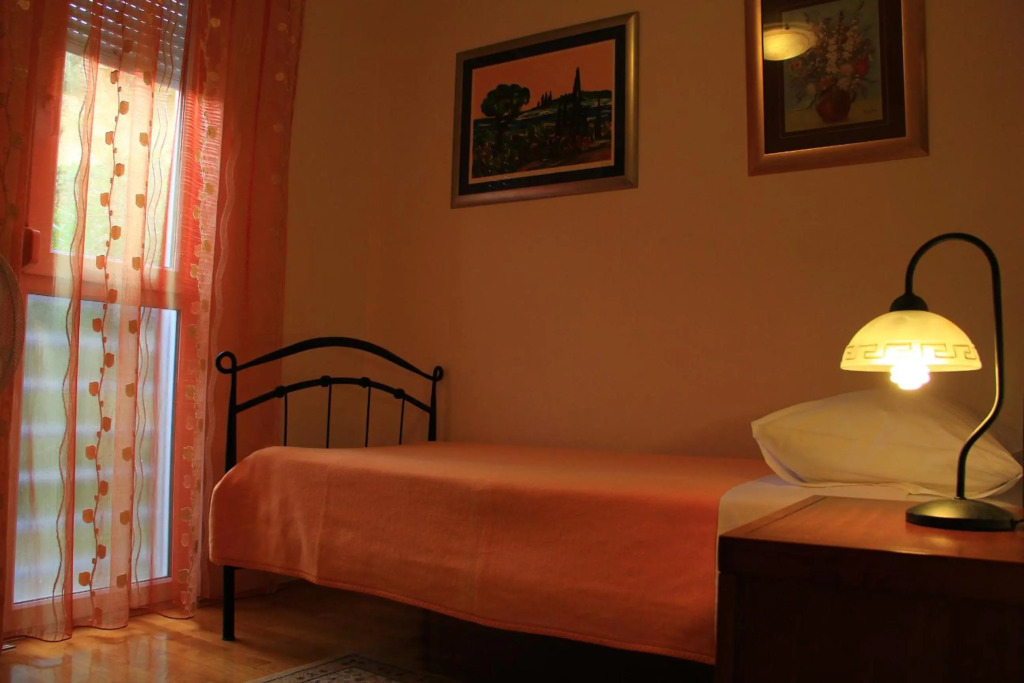 Beachside Apartments Znjan