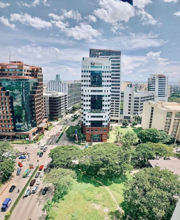 Spacious 1 BR Unit in AppleOne Ayala