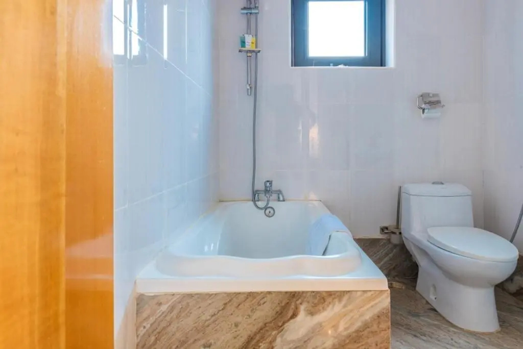 Apartment in Secure Resort - 4 to 6 People