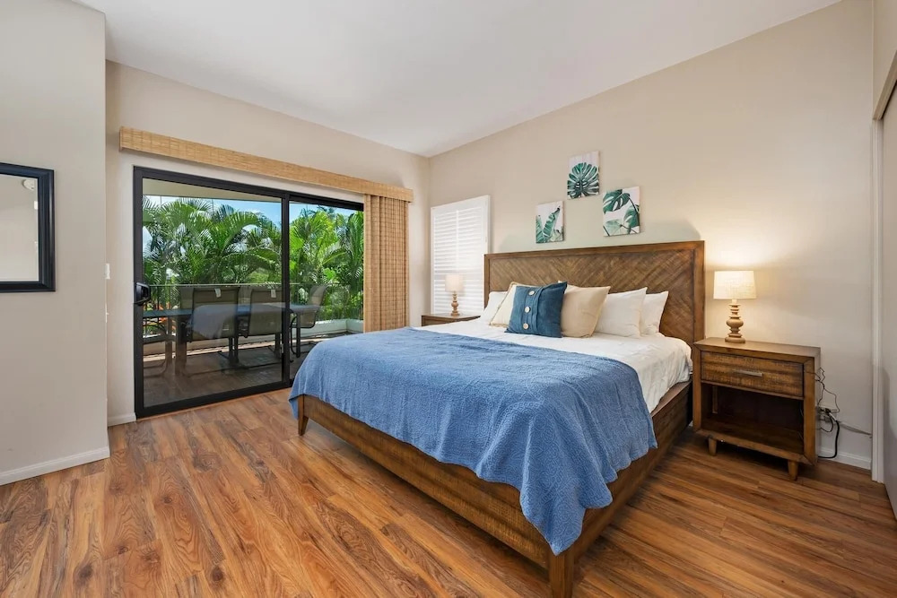Big Island Royal Sea Cliff 401 2 Bedroom Condo
