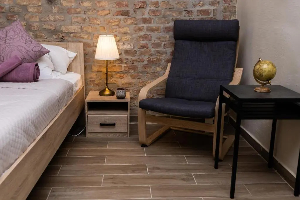 Comfortable romantic 1 bedroom apartment near Augarten