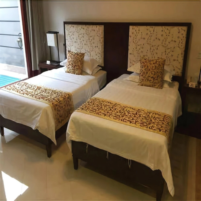 Zhengzhou Huanghegu Hot Spring Hotel