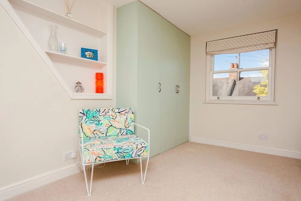 Bright Spacious 3 Bed Family Home In Shepherd's Bush
