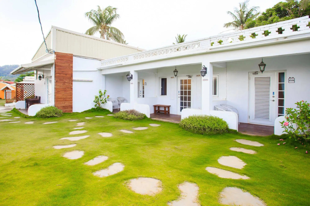 Love Summer Hostel