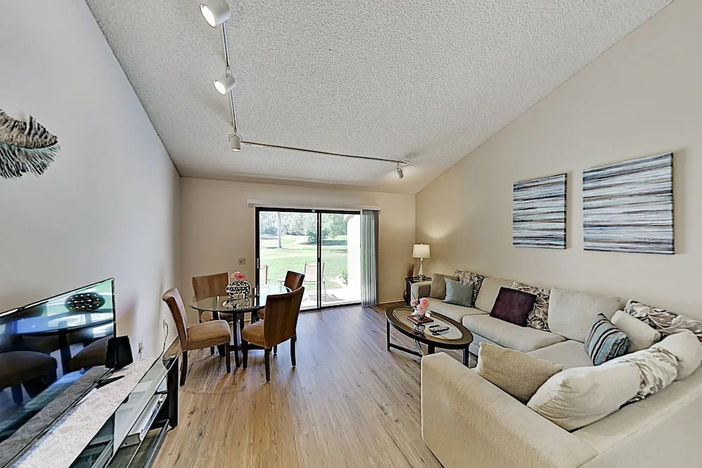 Palm Desert Resort Cc Gated 2br/1.5ba   Comm Pool/ Jac 2 Bedroom Condo