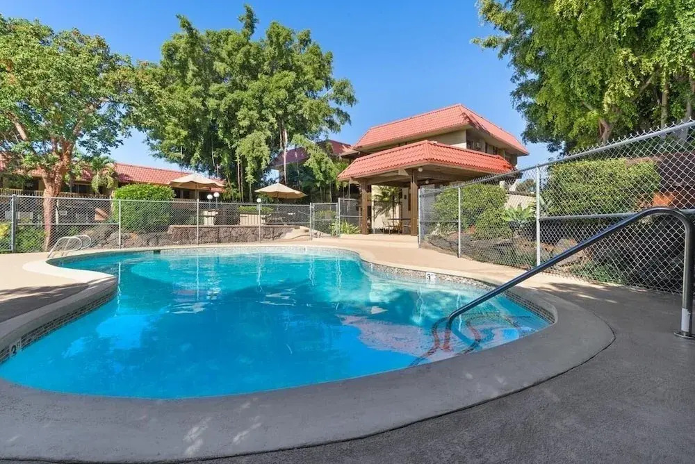 Big Island Kona Mansions 110c 1 Bedroom Condo