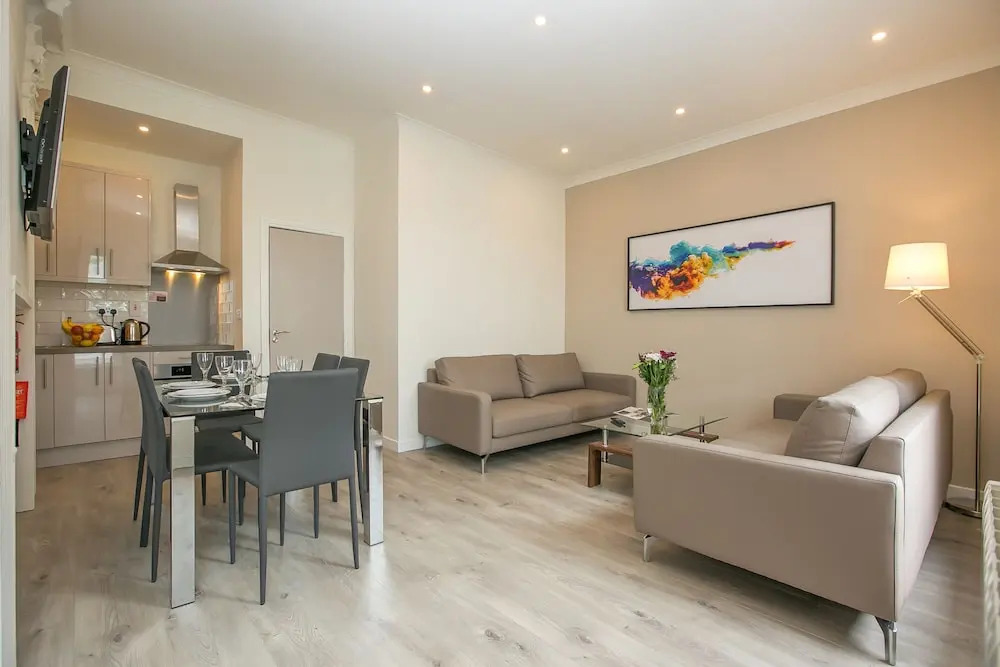 St Stephen's Green District Apartments 2