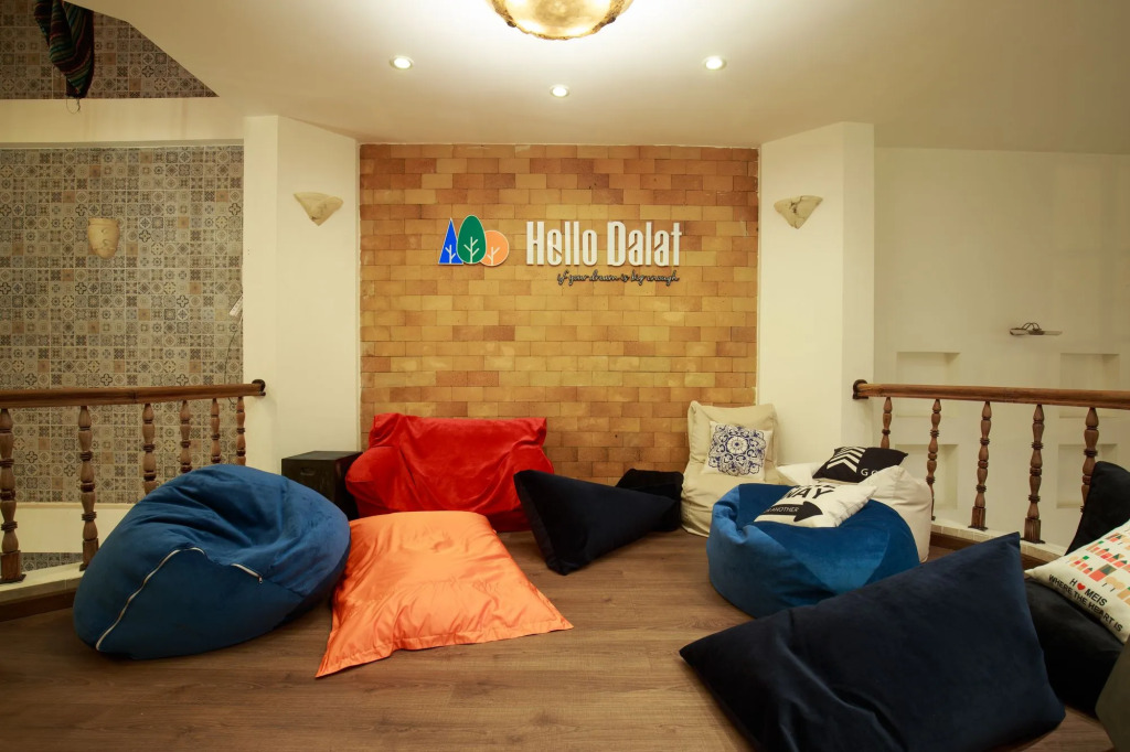 Leuleu Hostel