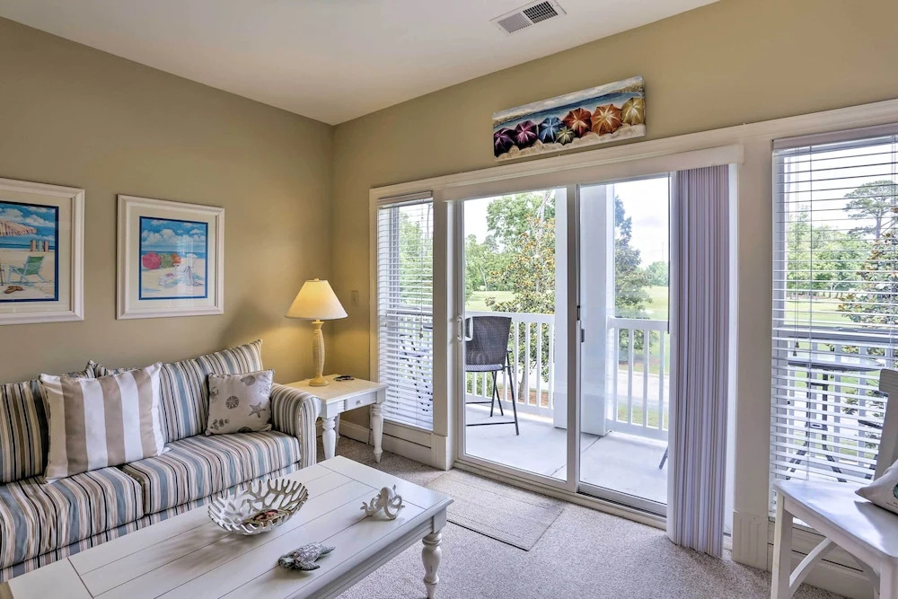 Serene Retreat w/ Pool Access in Myrtle Beach!