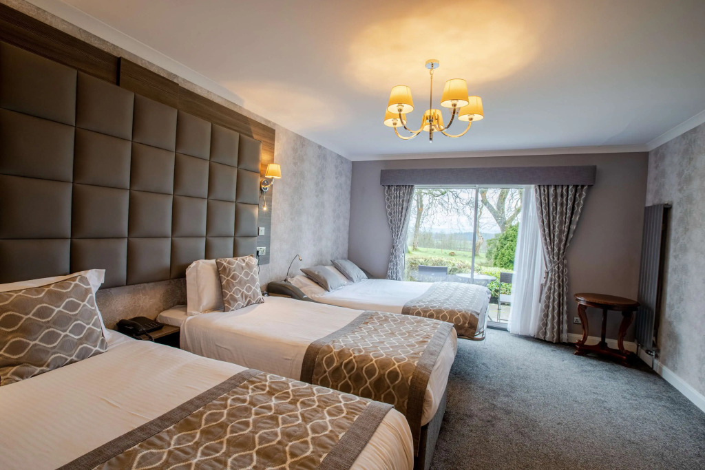 Dryfesdale Hotel, Bw Signature Collection