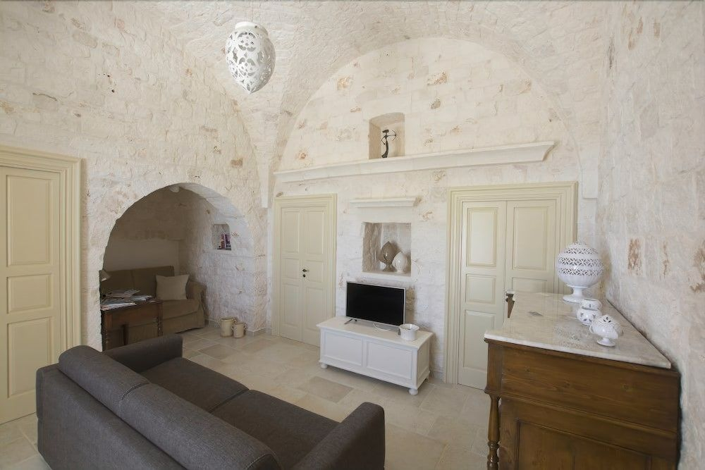 Trulli Laetitia
