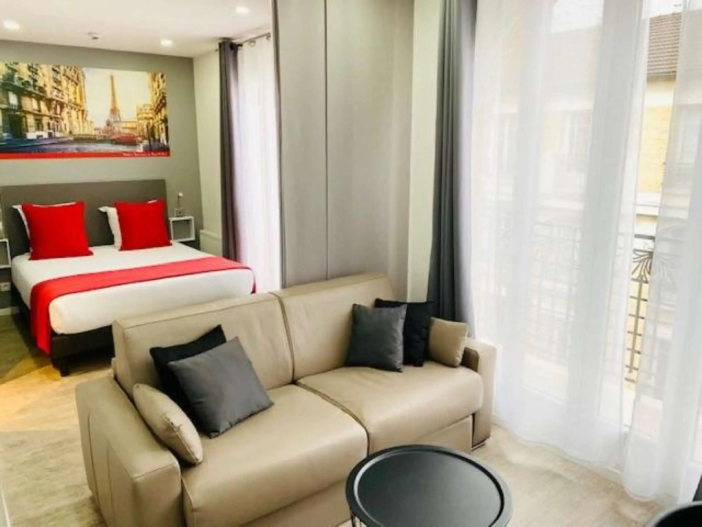 Paris Hotel