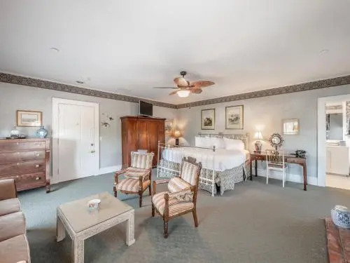 The Verandas