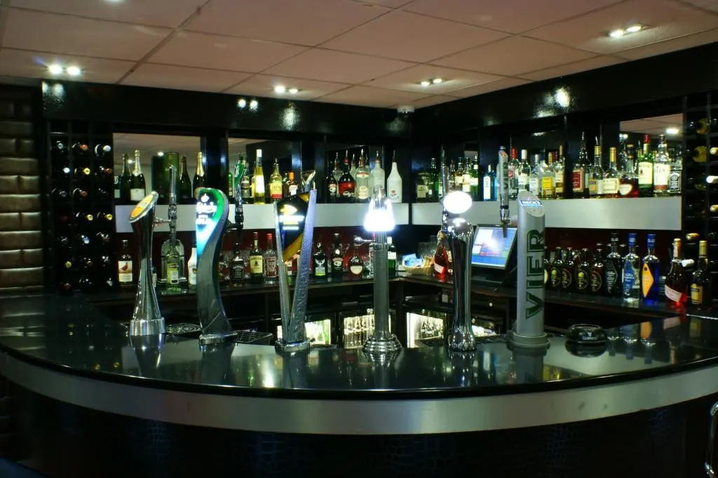 Cambridge Hotel