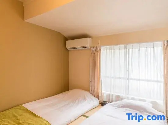 Maximum 6 people/Quiet residential area/Long-term accommodation/Wi-Fi/Close to station